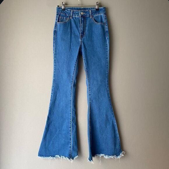 Forever 21 sz S‎ bell bottom jeans - Picture 1 of 9